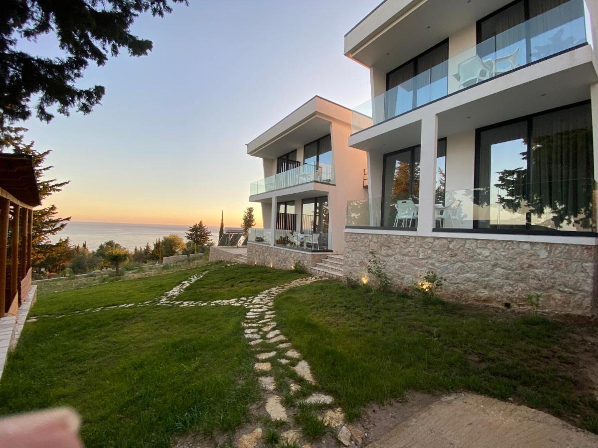 Summer Wine Boutique Hotel Dhërmi Eksteriør bilde