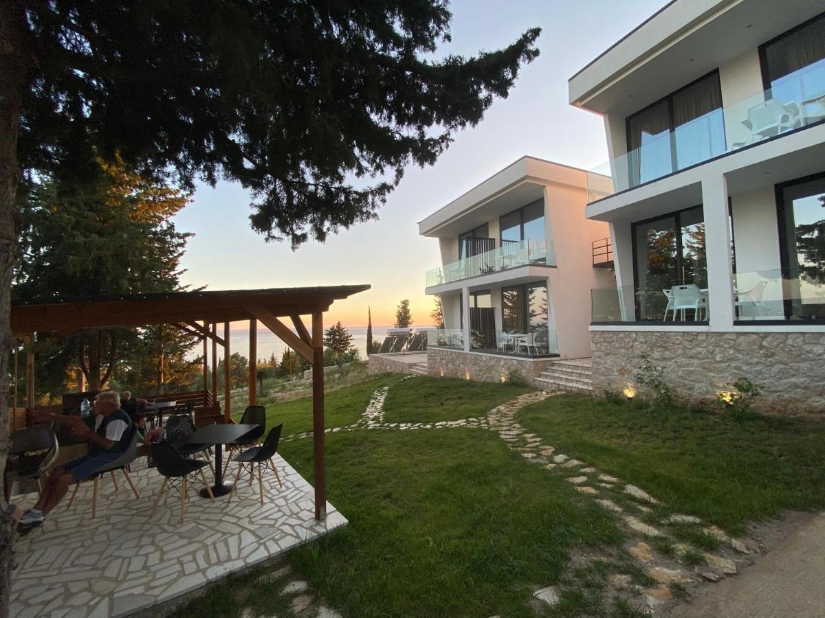Summer Wine Boutique Hotel Dhërmi Eksteriør bilde