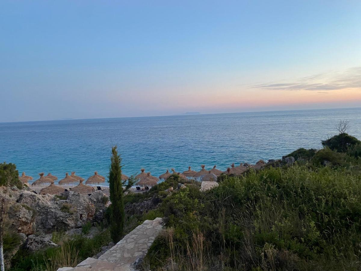 Summer Wine Boutique Hotel Dhërmi Eksteriør bilde