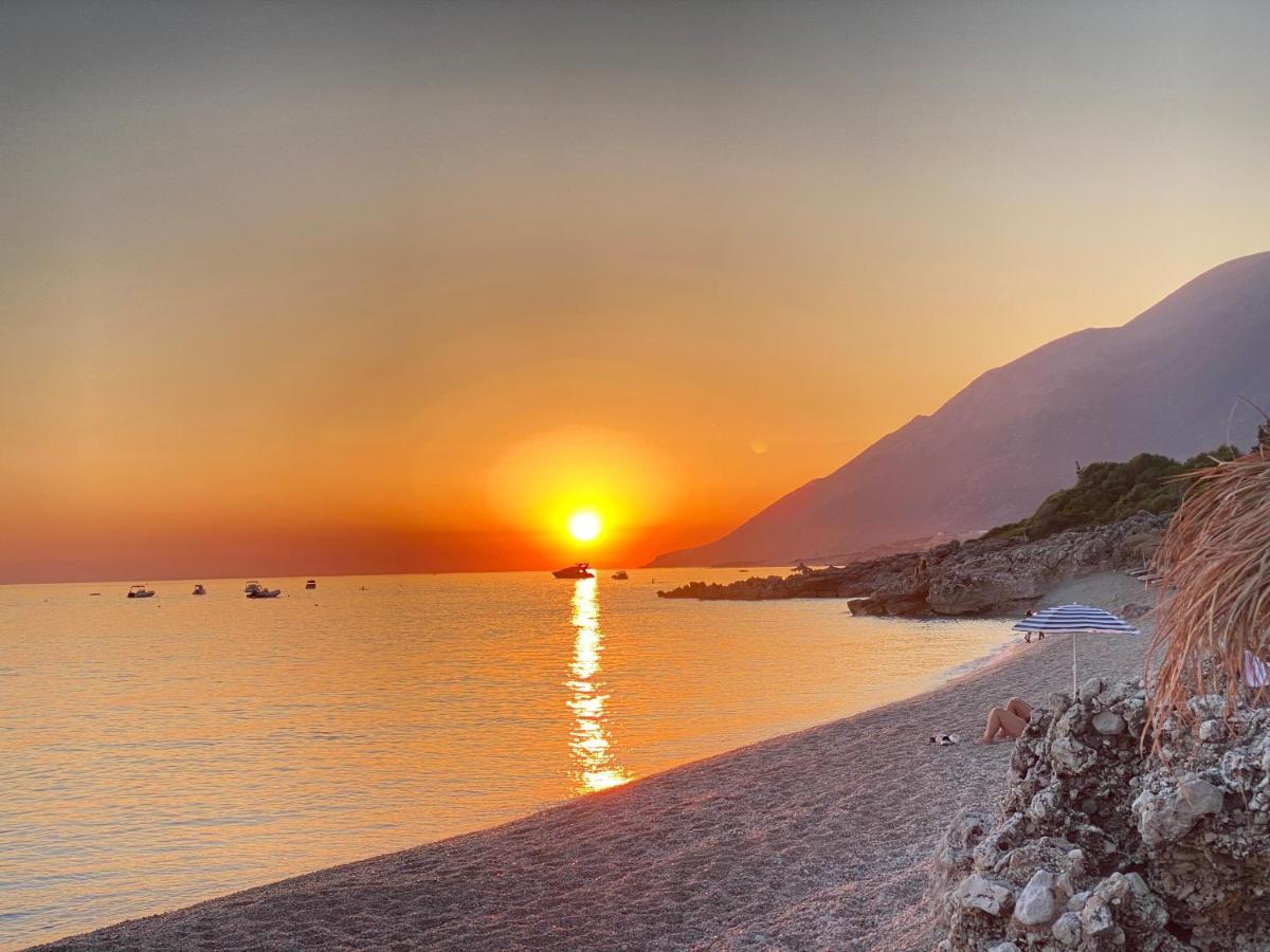 Summer Wine Boutique Hotel Dhërmi Eksteriør bilde