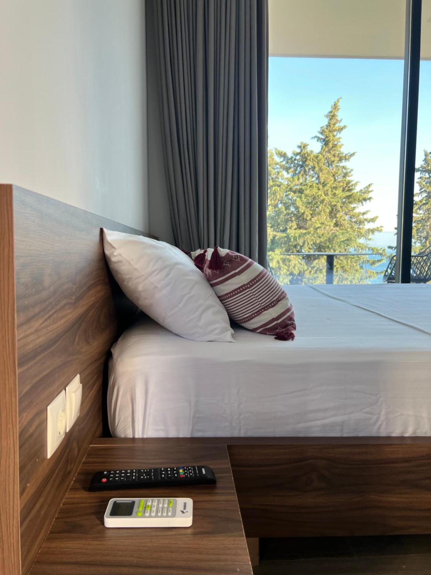 Summer Wine Boutique Hotel Dhërmi Eksteriør bilde