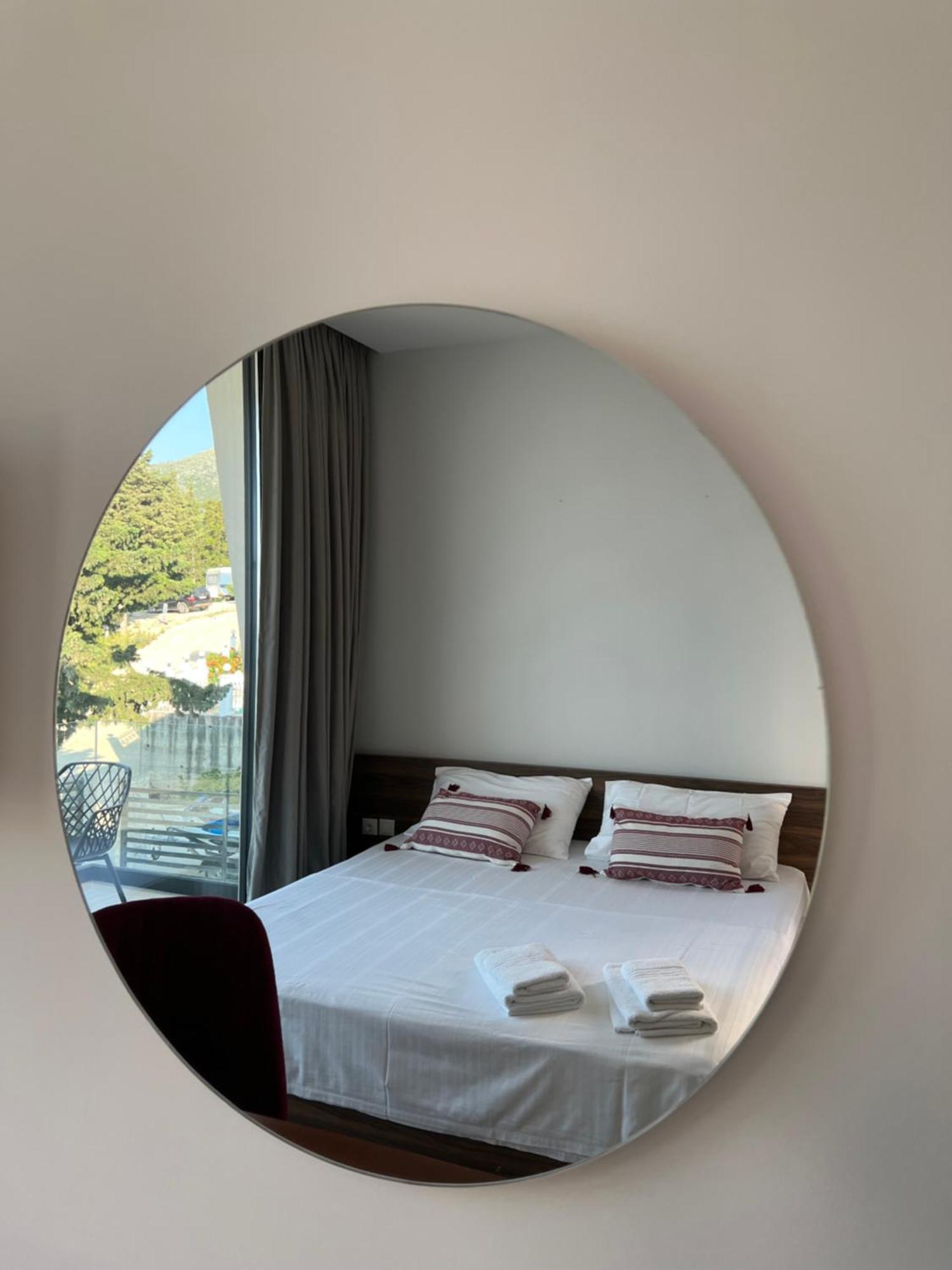 Summer Wine Boutique Hotel Dhërmi Eksteriør bilde