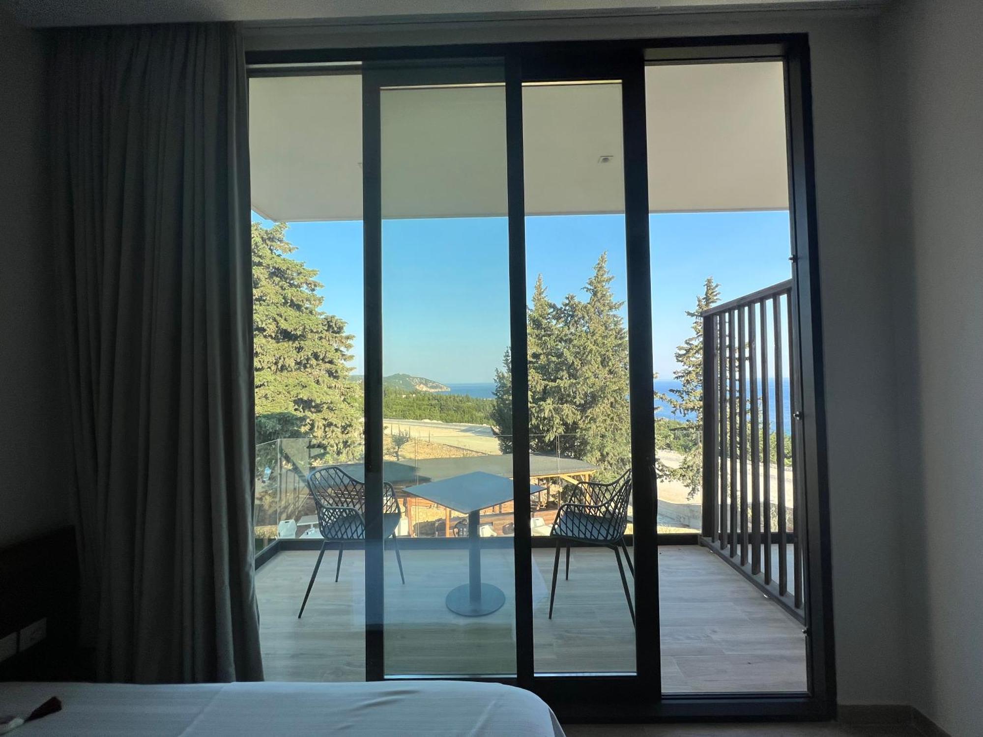 Summer Wine Boutique Hotel Dhërmi Eksteriør bilde