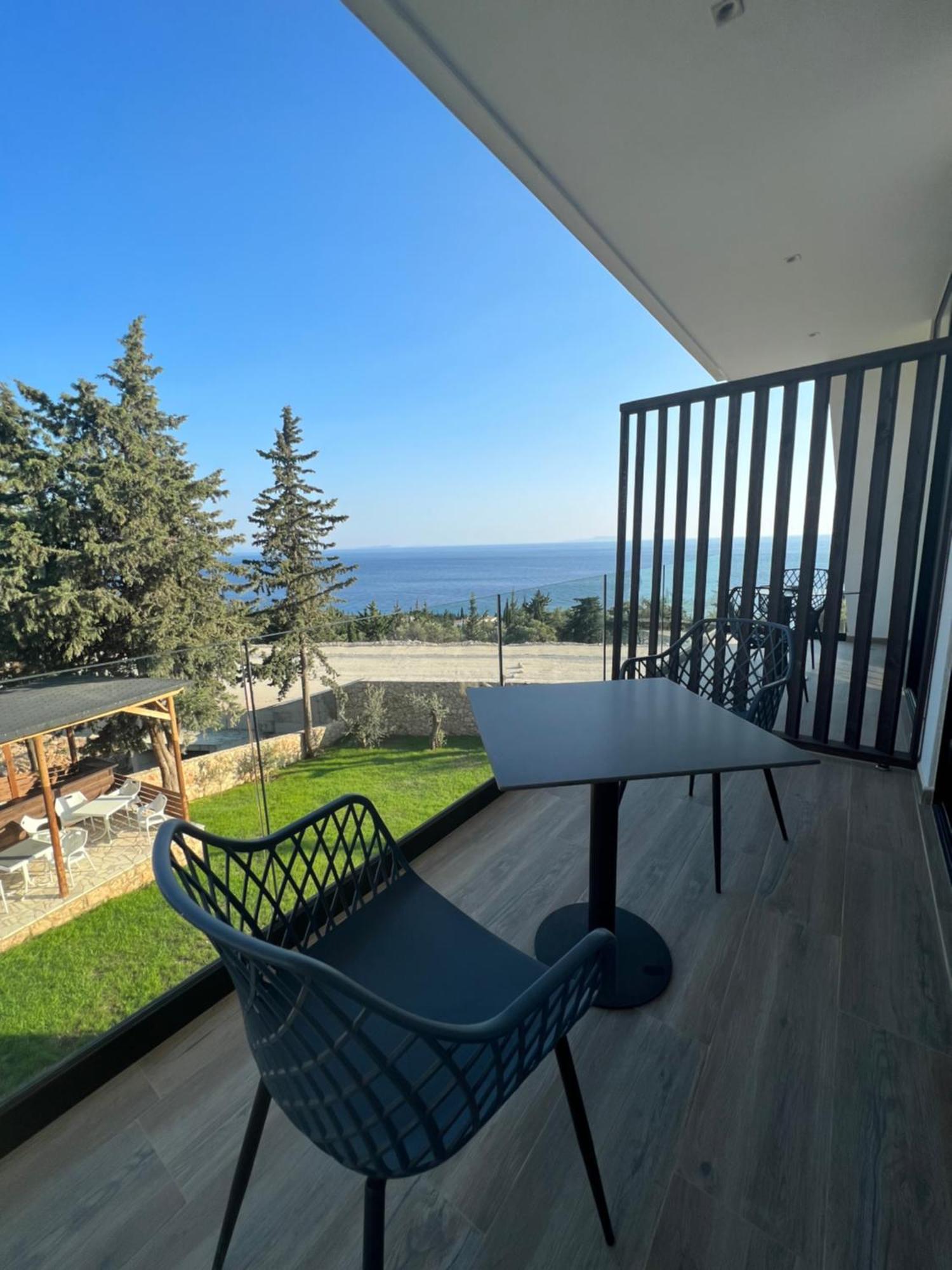 Summer Wine Boutique Hotel Dhërmi Eksteriør bilde
